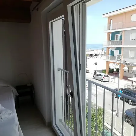 Attico In Centro A * 马瑟利