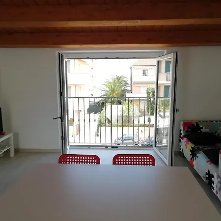 Attico In Centro A Appartement Marcelli